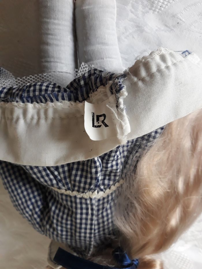 Faby27800 Poupée "LR" blonde Porcelaine - photo numéro 4