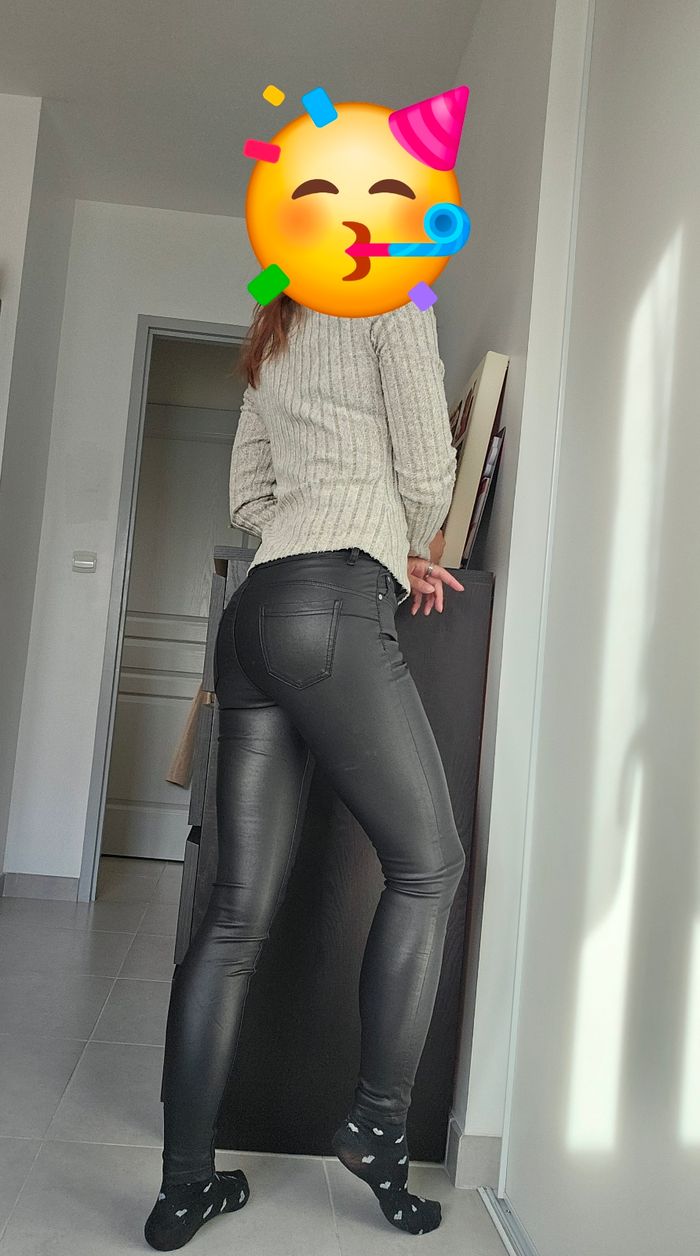 Pantalon aspect cuir - photo numéro 2