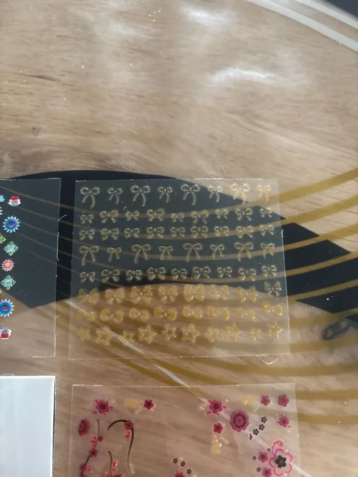 Lot de stickers pour ongles - photo numéro 5
