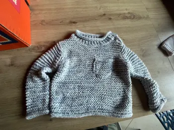 Pull taille 1 mois (51-53cm)