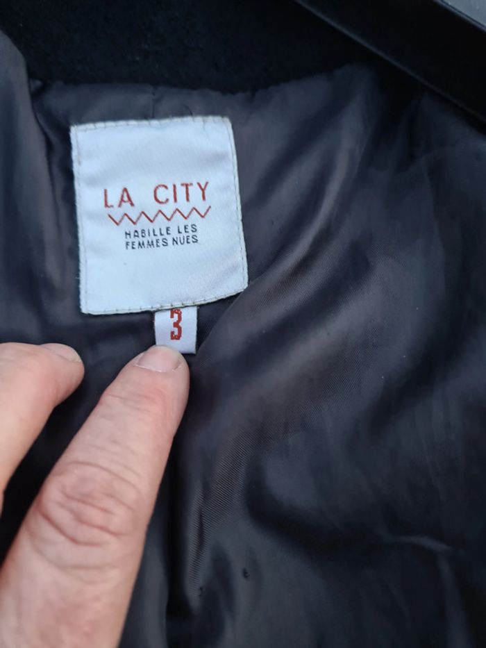 Manteaux "La City" T 3 - photo numéro 13