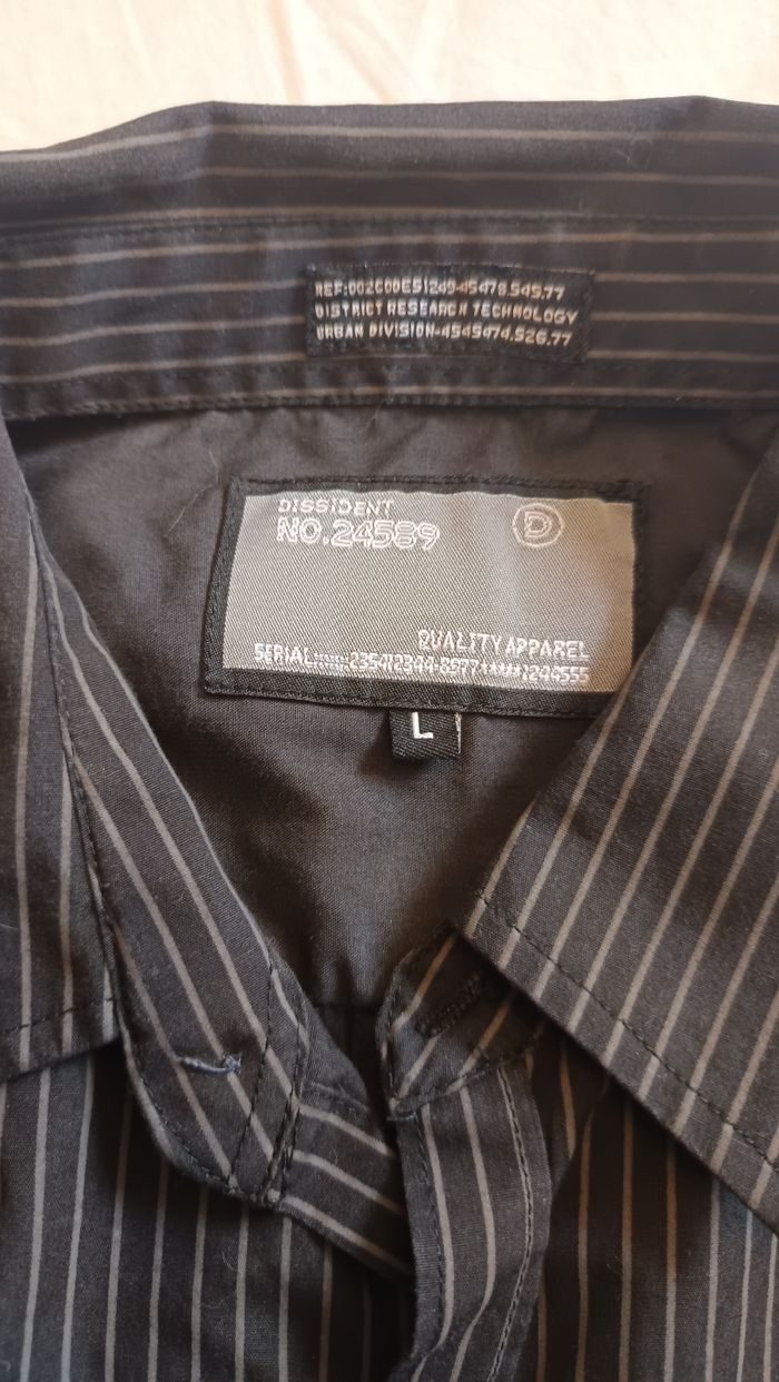 Chemise Dissident taille L - photo numéro 7