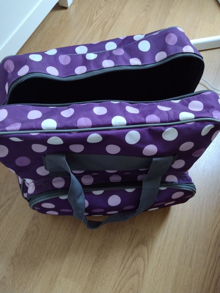 Machine à coudre avec sac - photo numéro 3