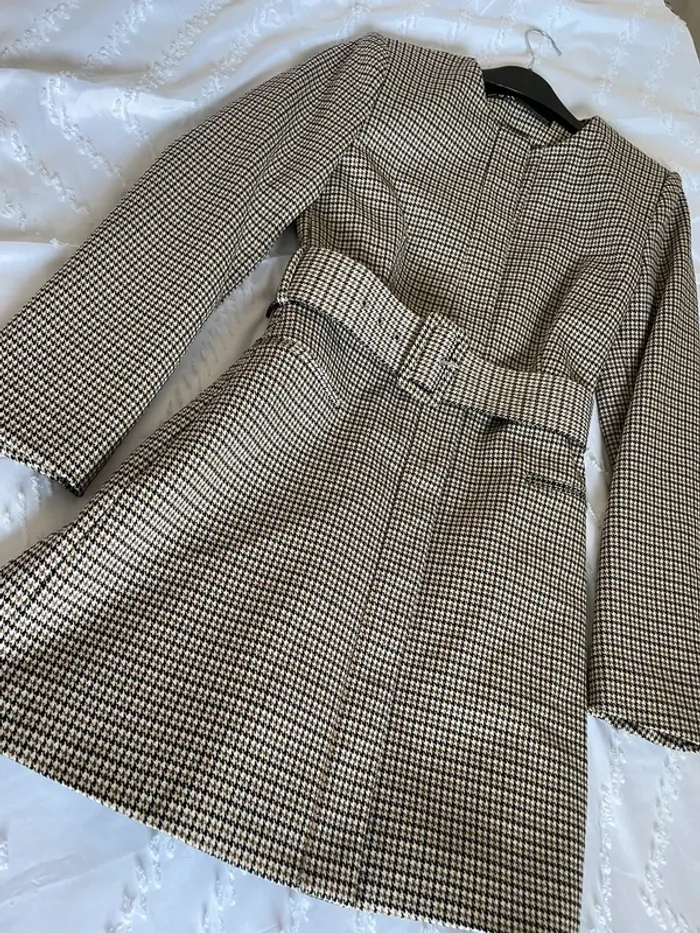 Robe Veste blazer Tailleur Zara pieds de poule avec ceinture taille XS - photo numéro 2
