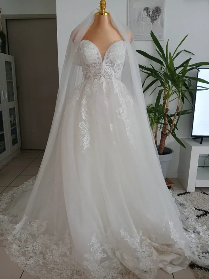 Magnifique Robe de Mariée avec son long Voile Taille L🎉💝 - photo numéro 18