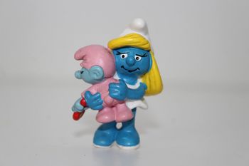 Figurine La Schtroumpfette avec bébé 1983