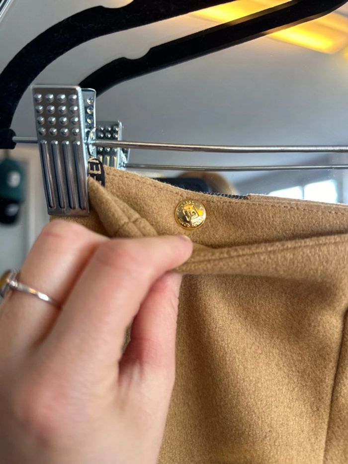 Jupe Fendi modèle vintage en laine camel,taille 38 - photo numéro 7