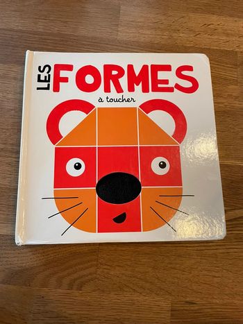 Livre cartonné à toucher Les formes à toucher