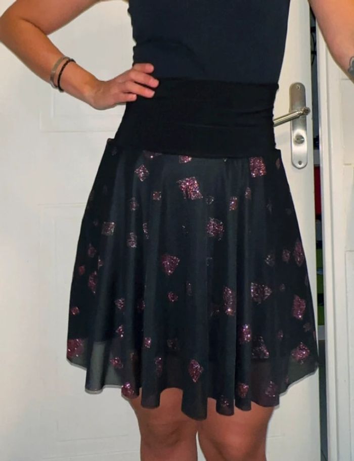 Jupe pailletés en Tulle Noire et Rose Taille M/L - photo numéro 3