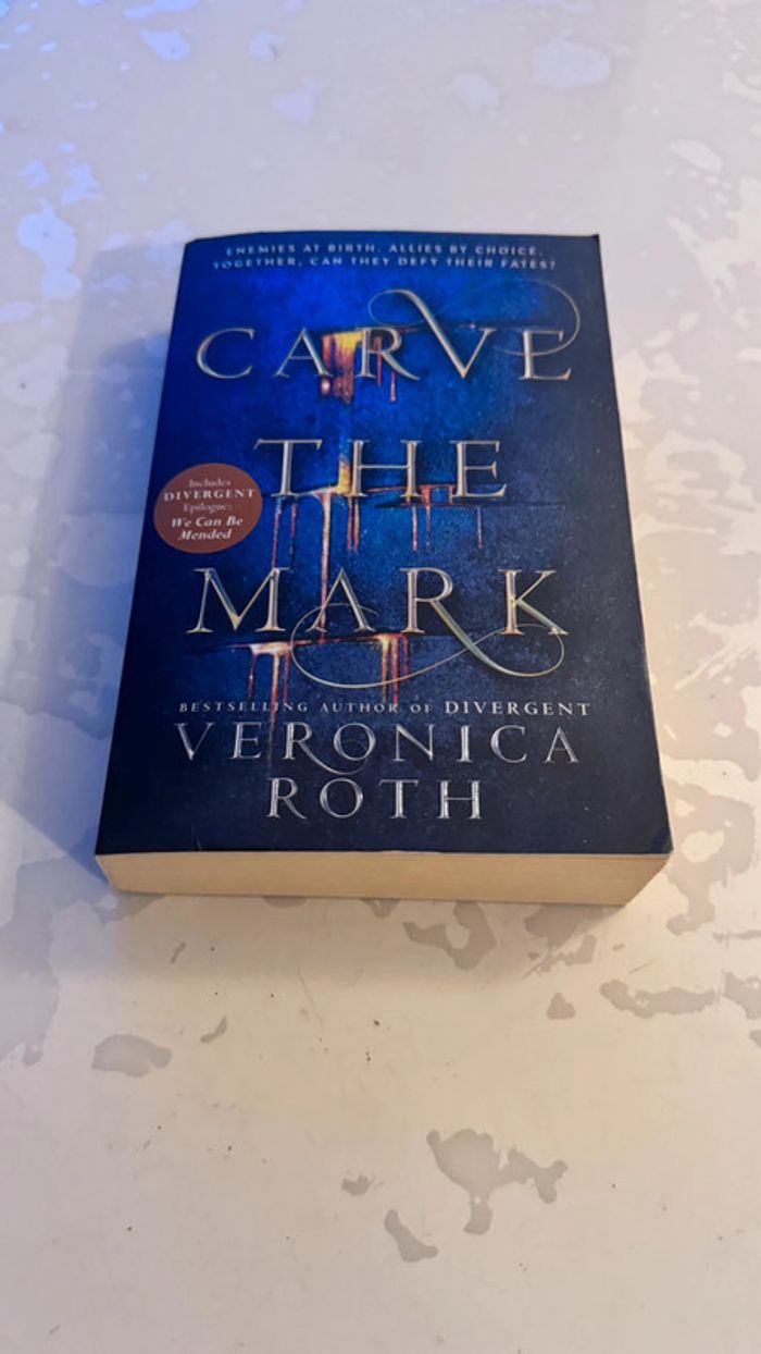 Carve the Mark - Veronica Roth (avec épilogue Divergent)