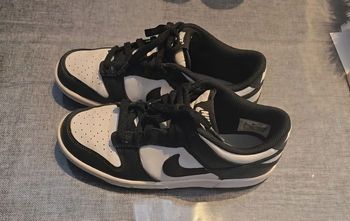 😍🤩🥰👌superbes Baskets dunk low nike (mises 2 fois)!!!! Pointure 37.5 mixtes🌺😍🤩👌