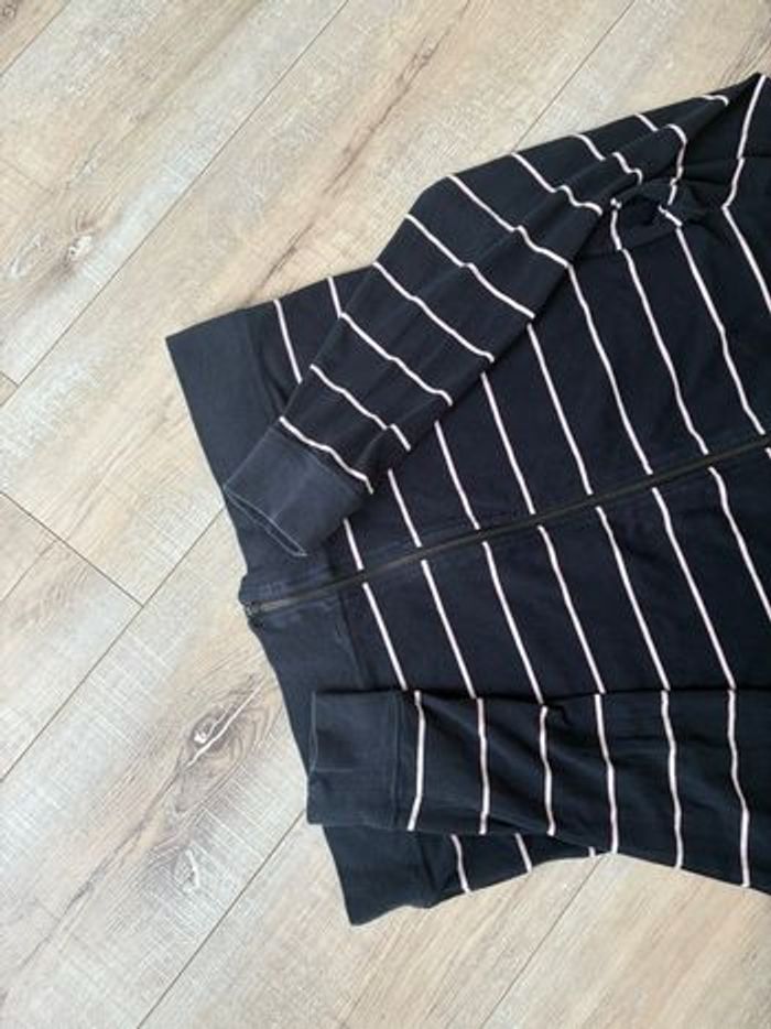 Pull strech taille M - photo numéro 3