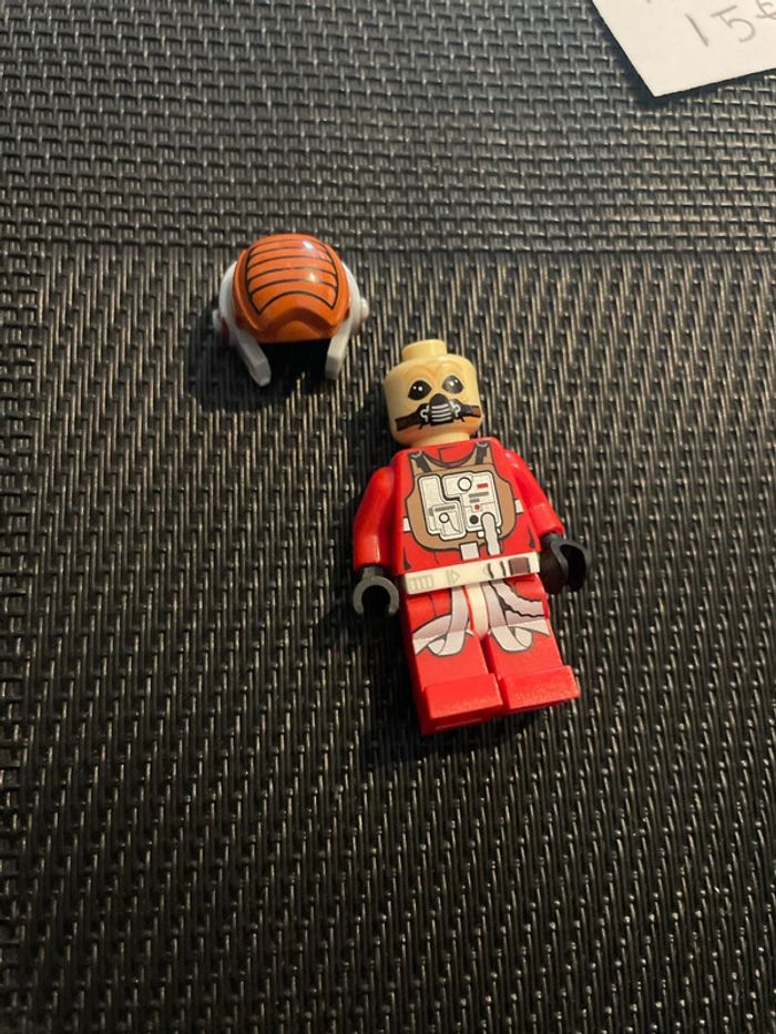 Lego Star Wars mini figurine Ten Numb combinaison rouge sw0556 minifigure 75050 officiel - photo numéro 2