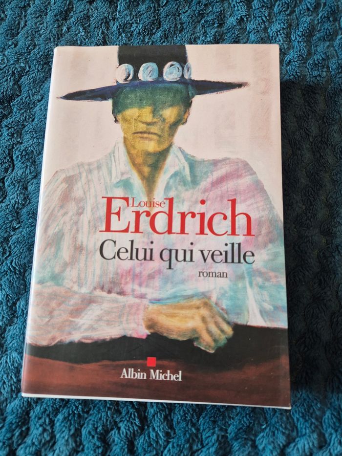 Livre titre Celui qui vielle