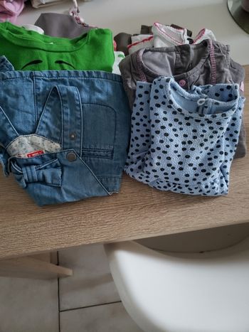 Lot vêtements filles en très bon état en 6 mois