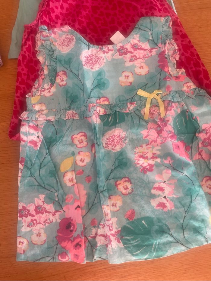 Lot t-shirt et blouses manches courtes fille 18 mois - photo numéro 7