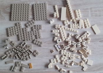 Lego beige