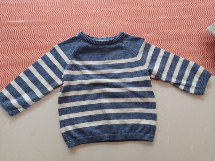 Pull 9/12mois
