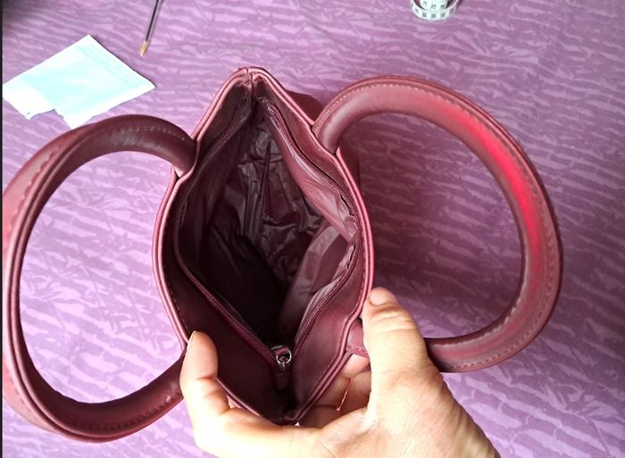 Sac à main, bordeaux moiré, élégant avec ses reflets - photo numéro 3