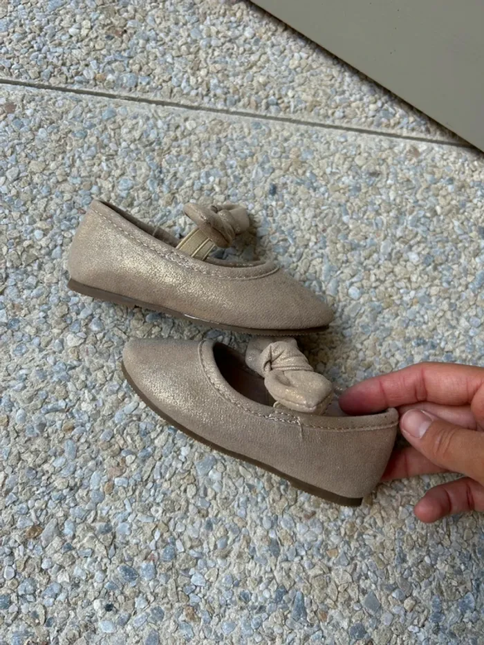 Ballerines dorées avec noeud bébé fille Gémo - photo numéro 2