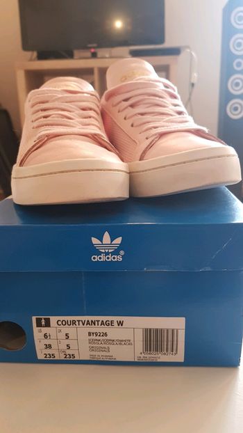 Adidas Courtvantage W