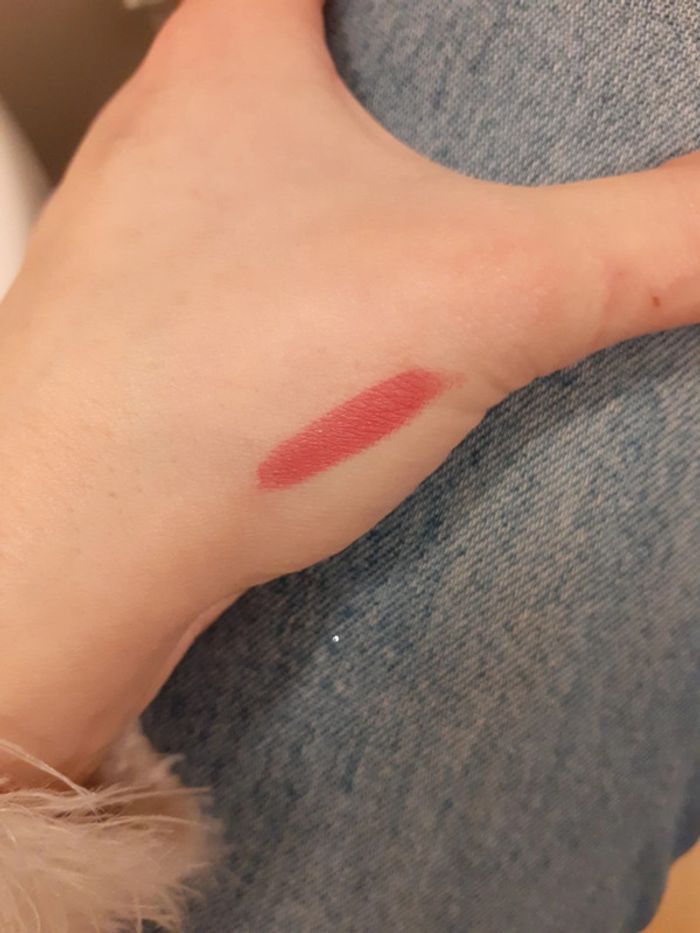 1 rouge à lèvres - photo numéro 2