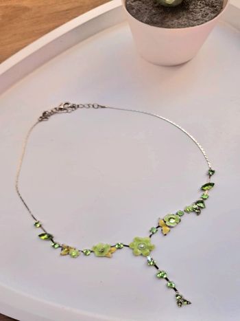 Magnifique collier strass vert style vintage bohème