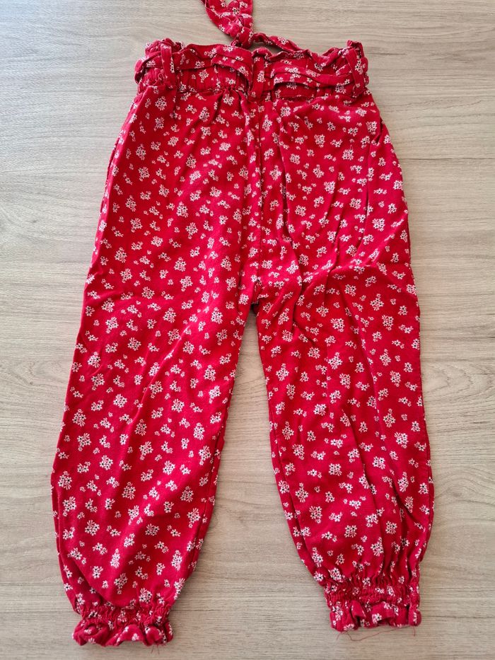 Pantalon fleurie kiabi 36 mois - photo numéro 4