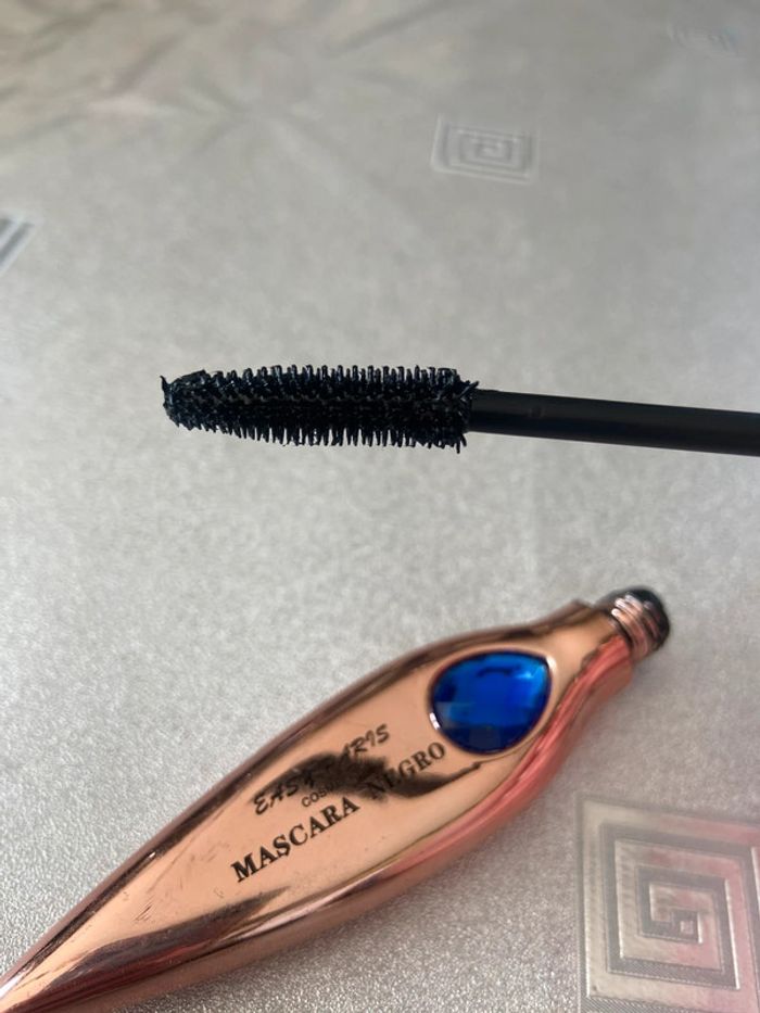 Mascara waterproof - photo numéro 4