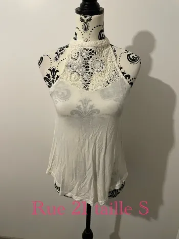 Débardeur sans manches blanc col montant dentelle crochet rue 21 taille S
