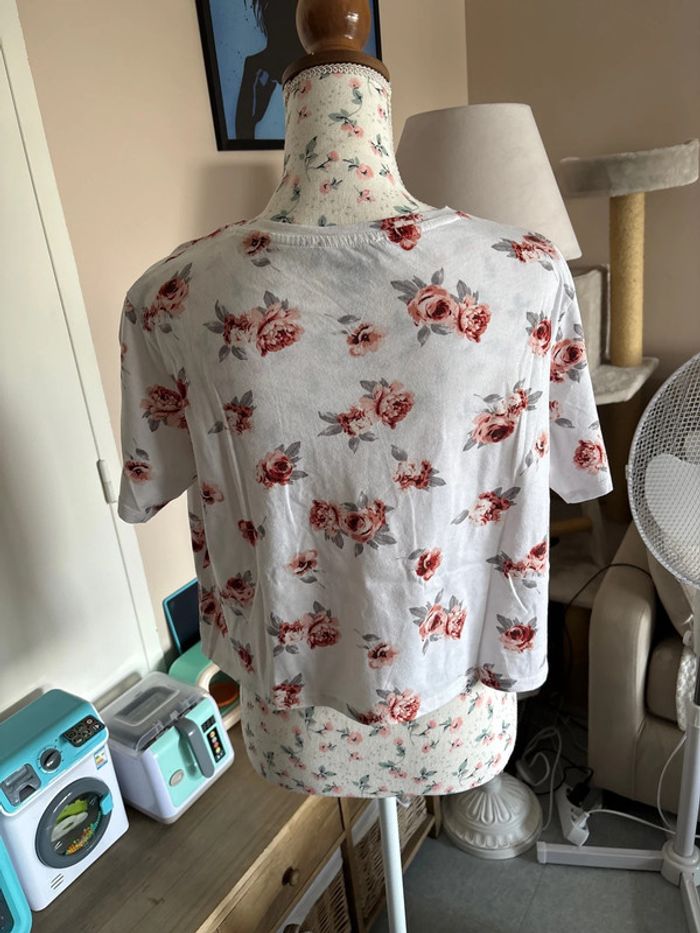T-shirt taille 40 - photo numéro 3