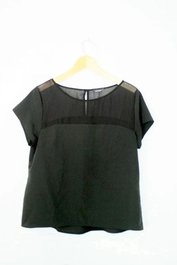 Haut noir léger voile sur le haut In Extenso taille 46