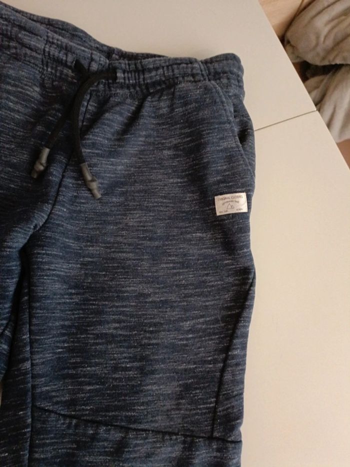 Jogging Kiabi bleu gris 10 ans - photo numéro 3