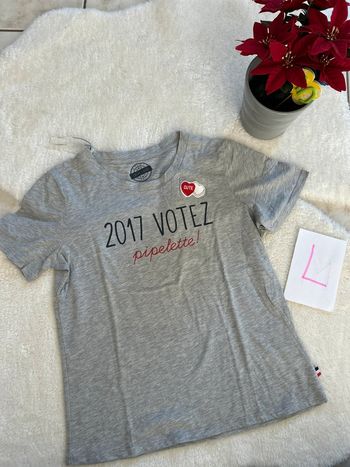 Tee shirt ~ cache cache ~ L