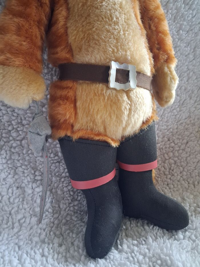 Peluche Le Chat Botté - DreamWork - photo numéro 3