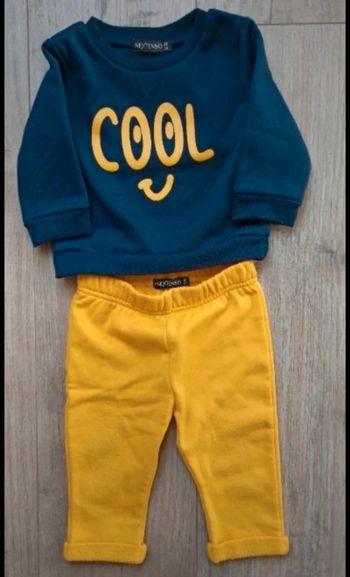 Ensemble pantalon et pull 6 mois