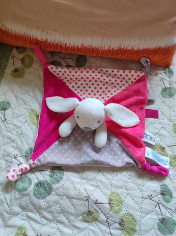 Doudou lapin rose obaibi