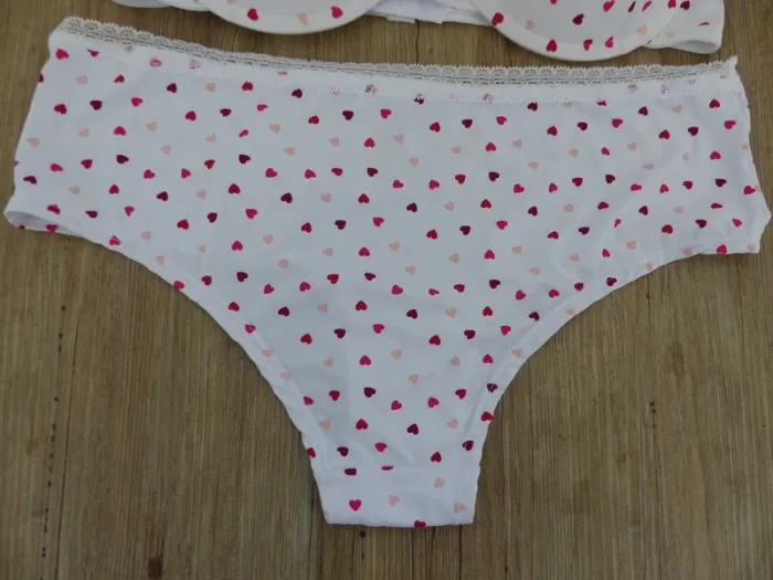 ensemble sous vetement 'soutien gorge en 95C et culotte en M) - photo numéro 7