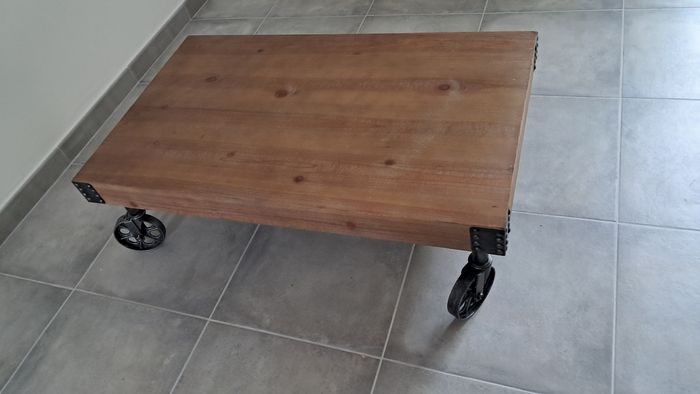 Table de salon neuve sur roulette - photo numéro 6