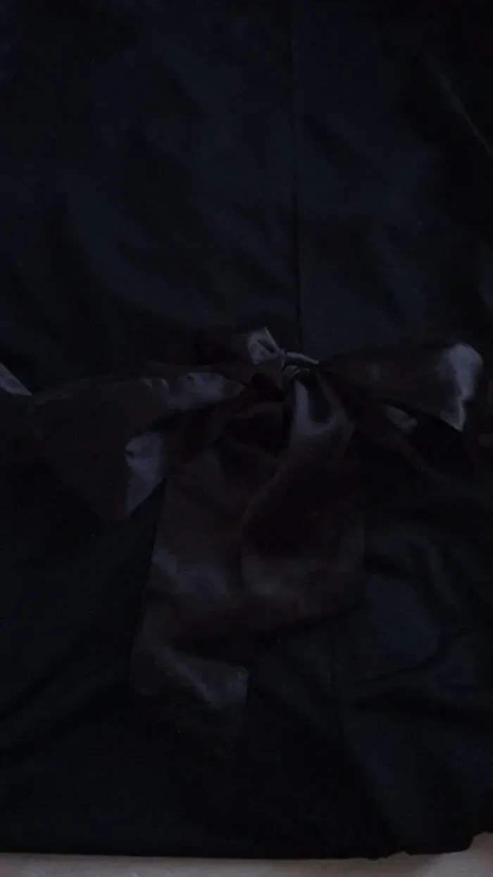 Robe noire col et noeud satin - photo numéro 7