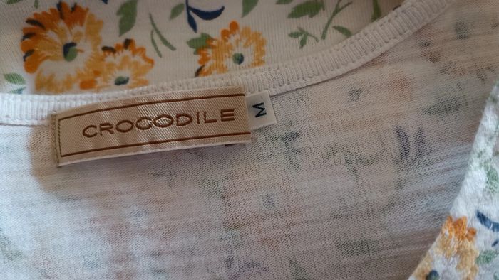 Tee shirt  marque "Crocodile"- Taille M - neuf - photo numéro 4