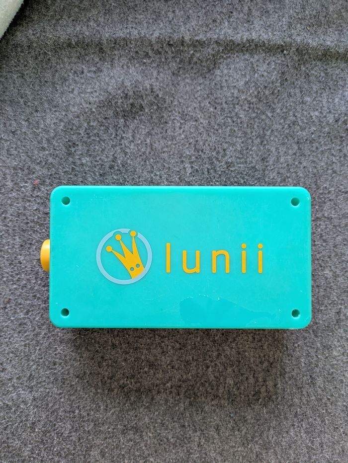 Fabrique à histoires Lunii avec 40 histoires - photo numéro 3