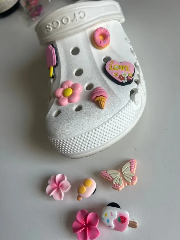 Lot de 10 charms rose / déco pour crocs rose - photo numéro 2
