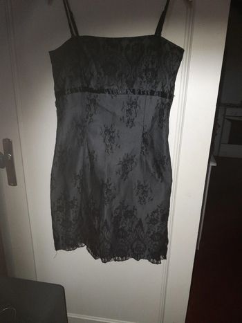 Robe noire dentelle grain de malice