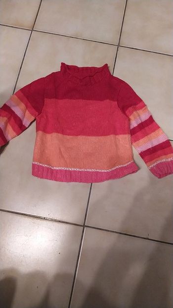 Pull taille 2/3 ans