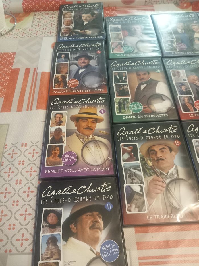 Lot de 13 DVD, Agatha Christie - photo numéro 2