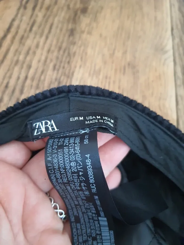 Casquette Zara en velour noir eur M 58cm - photo numéro 14