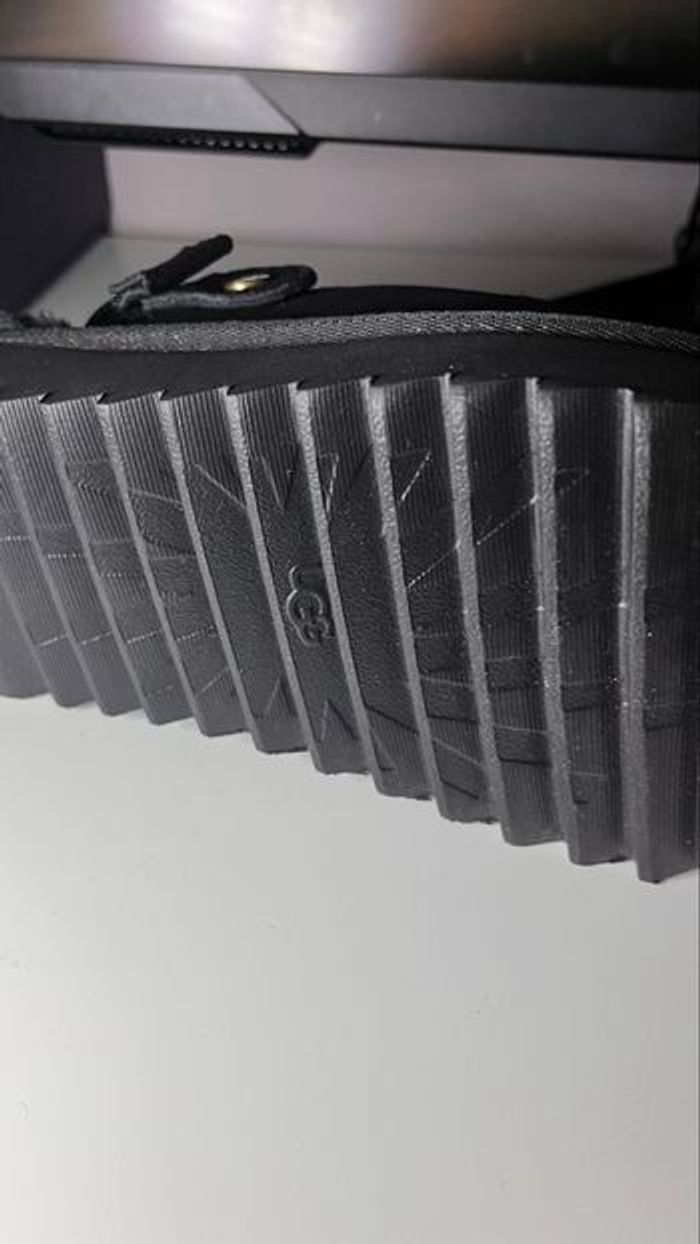 Chaussure ugg tasman à scratch noir taille 38 - photo numéro 5