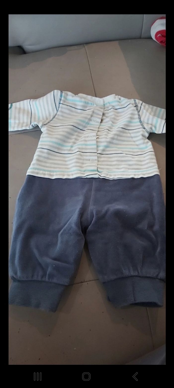 Combinaison 3 mois - photo numéro 4