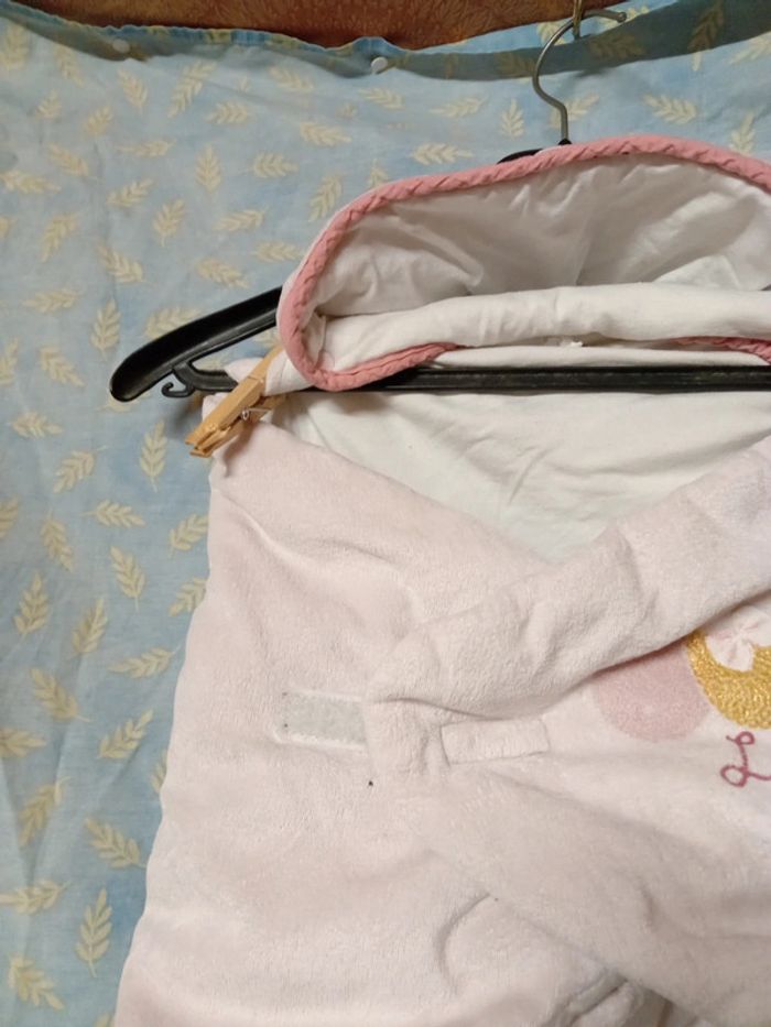 Gigoteuse sans manche avec capuche - photo numéro 3